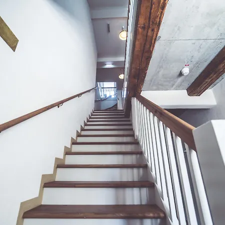 酒店 Luis Stadl 2*