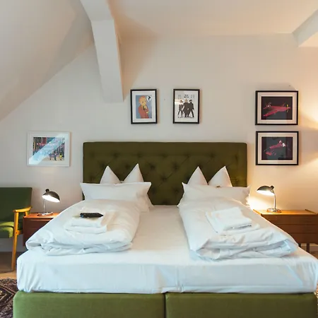 酒店 Luis Stadl 2*